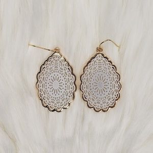Laser cut tear drop hook earrings white